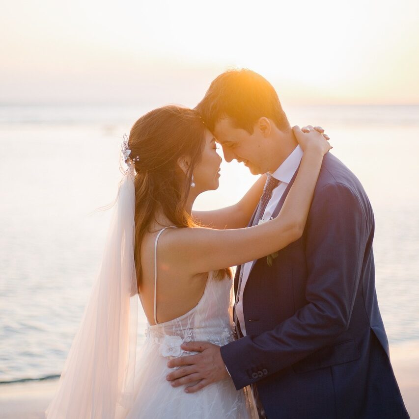 sunset, couple, wedding-5584004.jpg